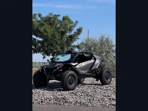2026 Can-Am Maverick R X rc With SMART-SHOX - Pro Build