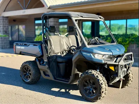 Used 2025 Can-Am Defender XT HD7